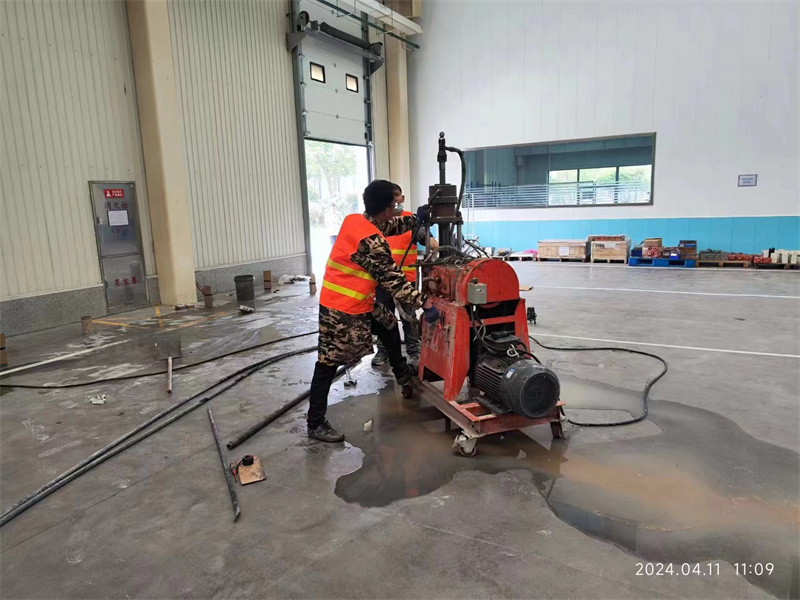 阳新厂房地面下沉塌陷注浆加固施工